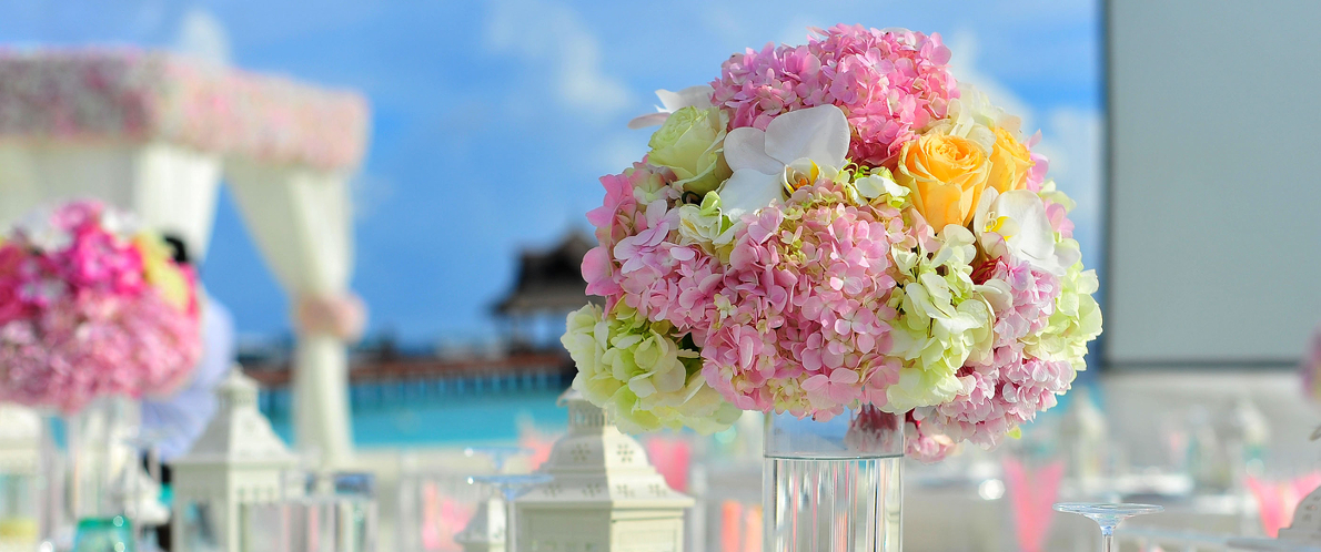 table_setting_flowers_banner